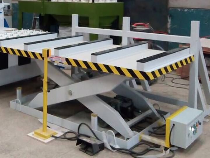 板式家具生產線 - 自動上下料數控機床 板式家具生產線 - 自動上下料數控機床