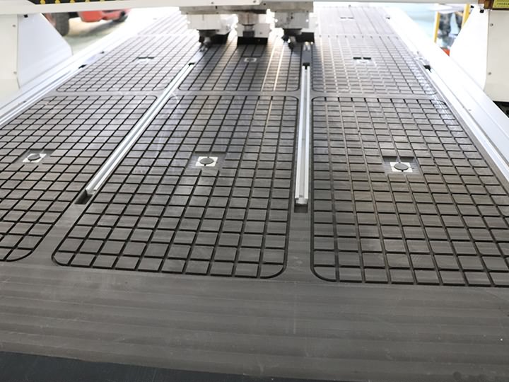 三軸數控木工銑切機出售 三軸數控木工銑切機出售