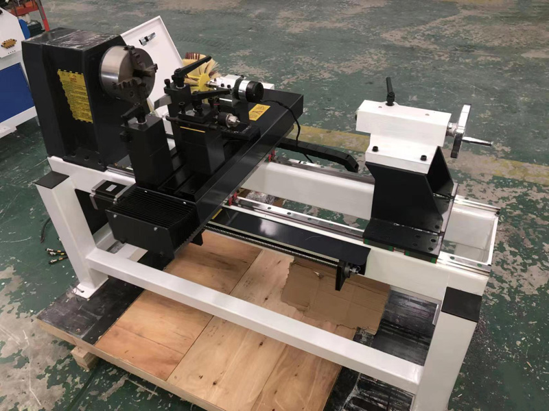 小型數(shù)控木工車床，可加工碗、盤、花瓶、杯子