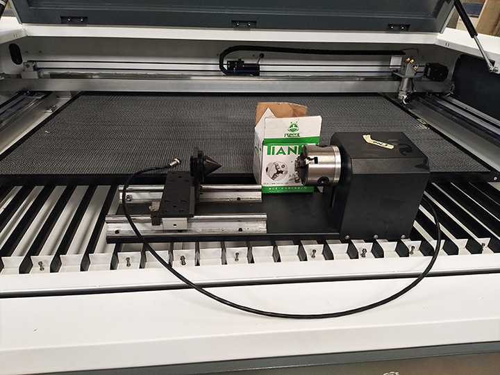 業(yè)余愛好激光切割機旋轉(zhuǎn)裝置 業(yè)余愛好激光切割機旋轉(zhuǎn)裝置