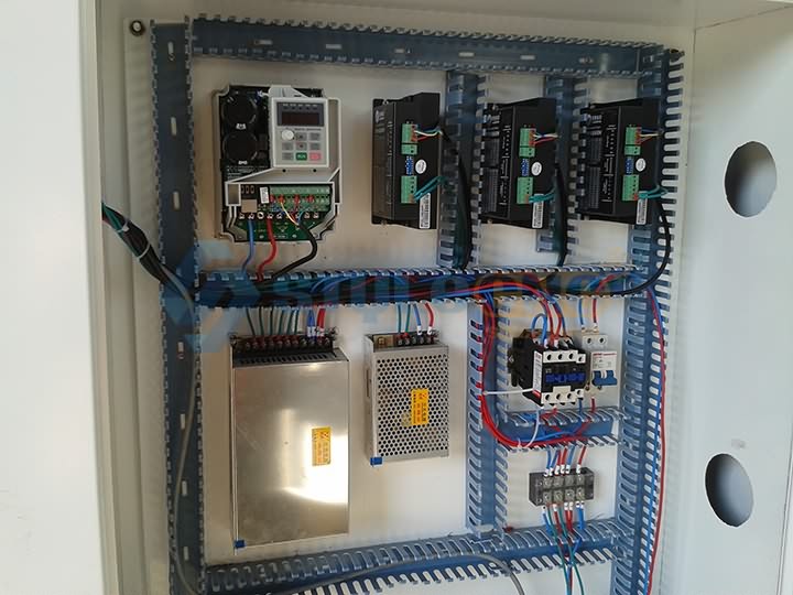 數(shù)控金屬雕刻機(jī)電機(jī) 數(shù)控金屬雕刻機(jī)電機(jī)