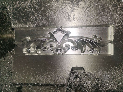 鋁模制造數控雕刻機(3軸、4軸、5軸) 鋁模制造數控雕刻機(3軸、4軸、5軸)