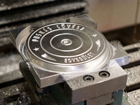 數控金屬雕刻機應用及示例 數控金屬雕刻機應用及示例