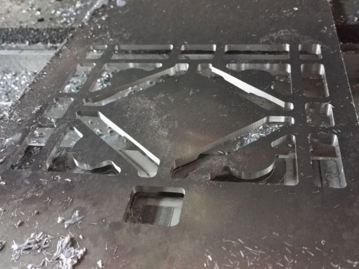 工業(yè)級(jí) 6x12鋁材項(xiàng)目數(shù)控銑床 工業(yè)級(jí) 6x12鋁材項(xiàng)目數(shù)控銑床