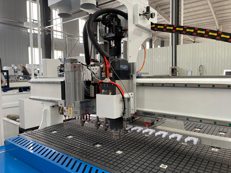 智能自動套料數控雕刻機，用于定制櫥柜