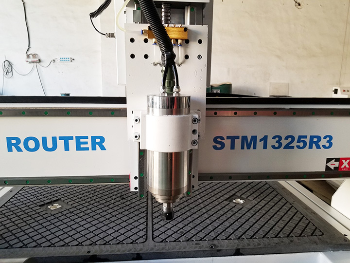 1325數(shù)控銑床主軸 1325數(shù)控銑床主軸