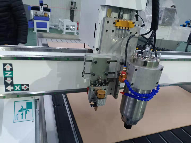 數控雕刻機主軸適用于玻璃、木材、金屬和石材 數控雕刻機主軸適用于玻璃、木材、金屬和石材
