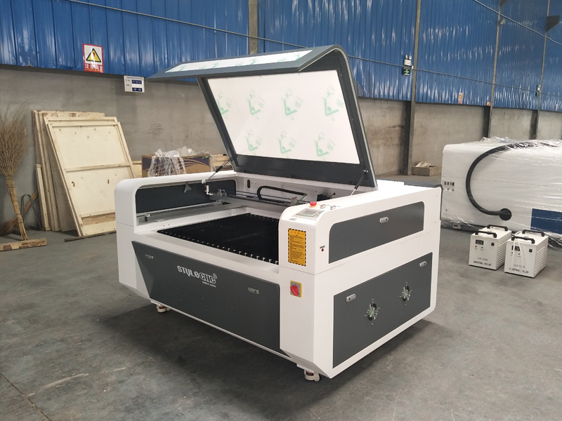 STJ1390-2 雙頭激光切割機