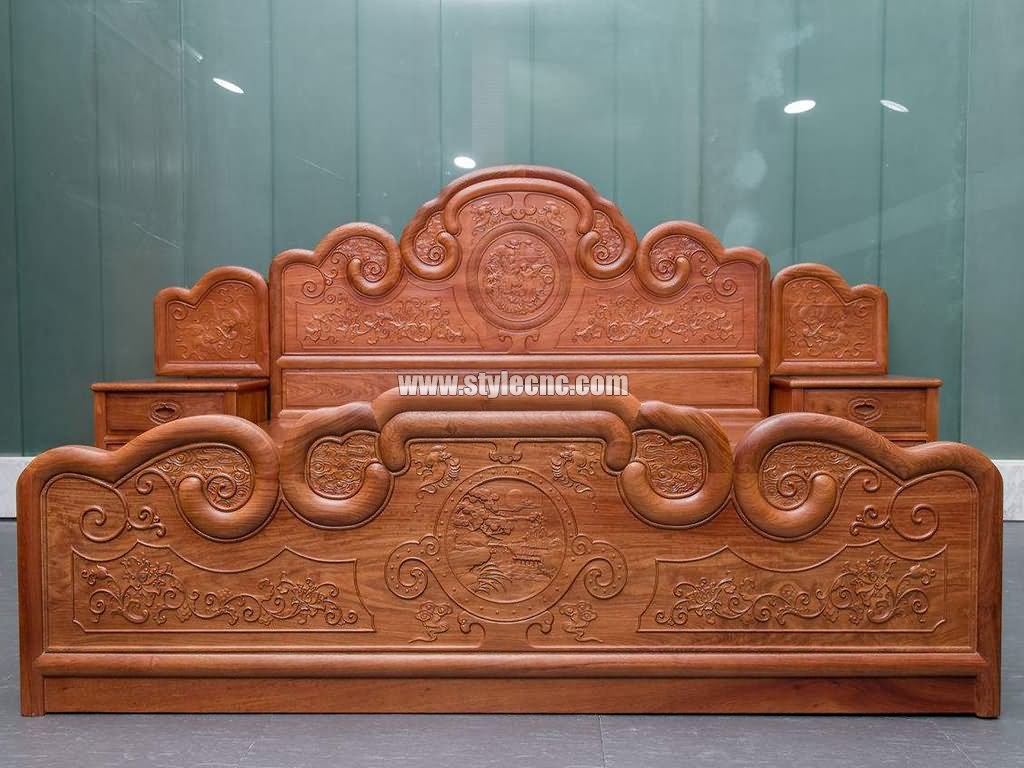 用于木床生產(chǎn)的自動換刀數(shù)控銑床