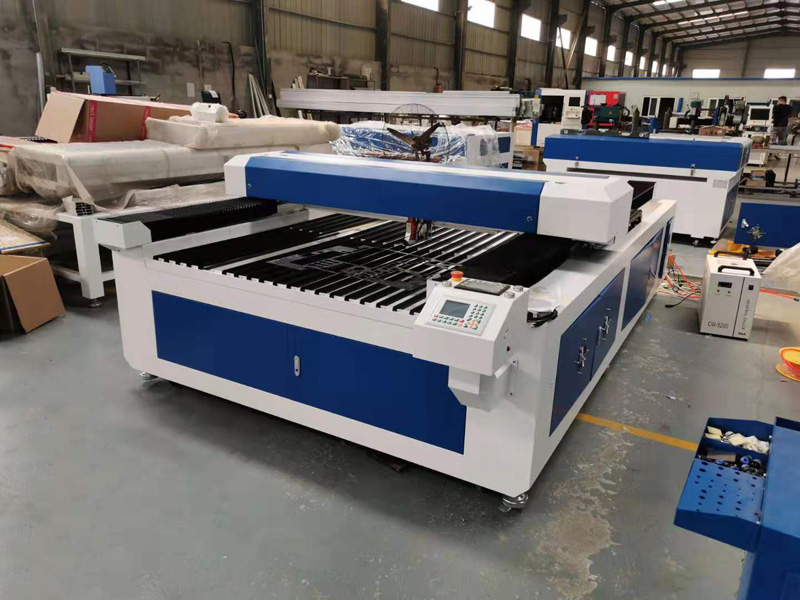 1325 150W 混合激光切割機 1325 150W 混合激光切割機