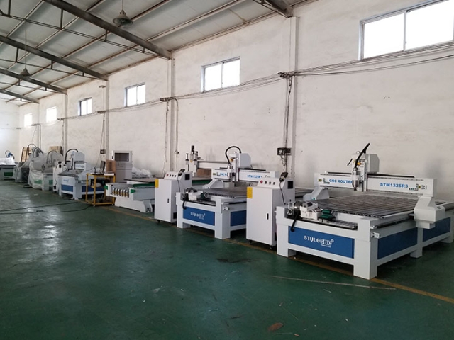 3D菲律賓客戶木工數(shù)控銑床