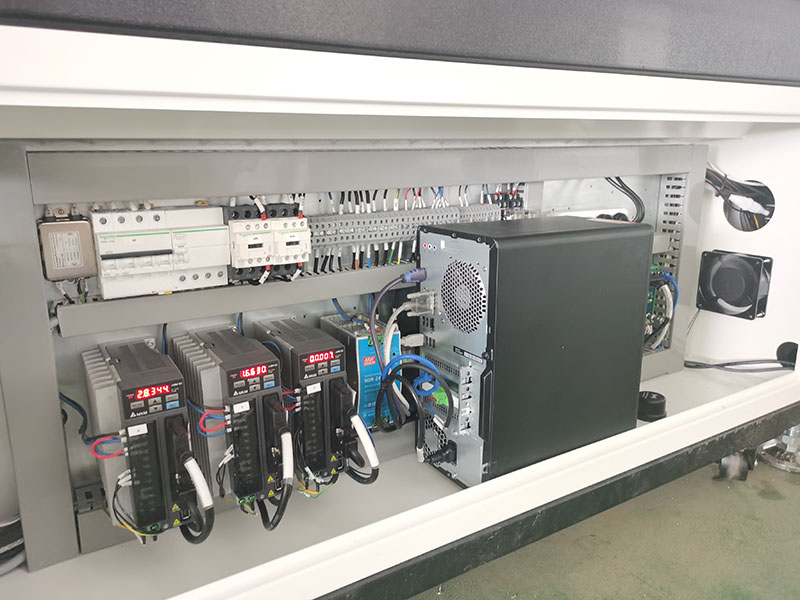 臺灣臺達(dá)伺服電機(jī)配單滾珠絲杠傳動系統(tǒng)