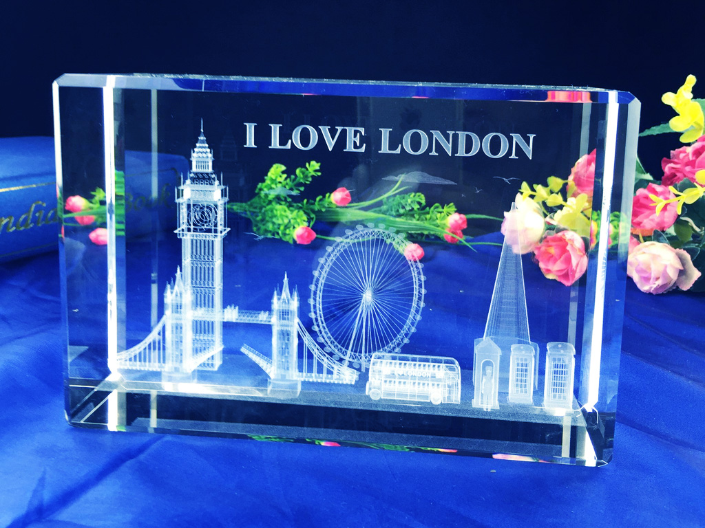 激光雕刻個性化3D水晶藝術