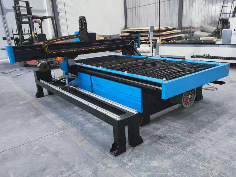 4x8數(shù)控等離子切割機(jī)在南非 4x8數(shù)控等離子切割機(jī)在南非