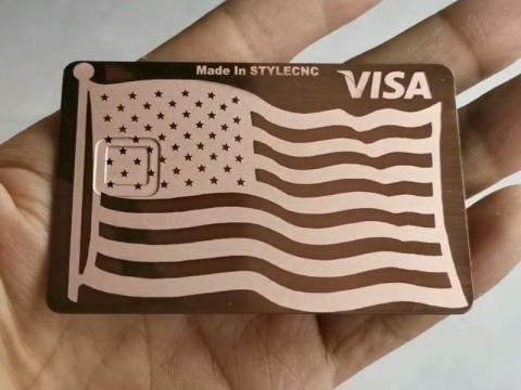 如何使用激光雕刻機 DIY 金屬信用卡？