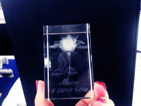 3D用于氣泡圖制作的地下激光水晶雕刻機(jī) 3D用于氣泡圖制作的地下激光水晶雕刻機(jī)