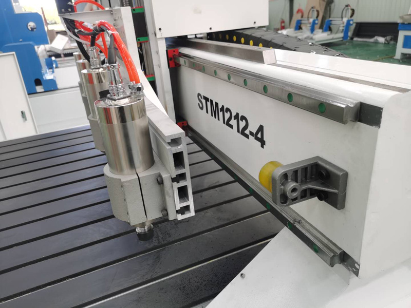 4頭數控雕刻機 4頭數控雕刻機