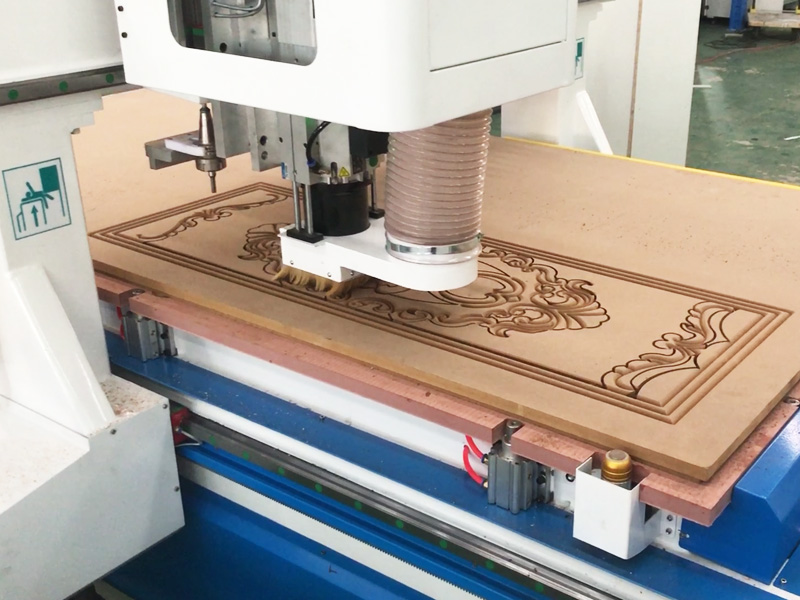 4x8數控開柜機 4x8數控開柜機