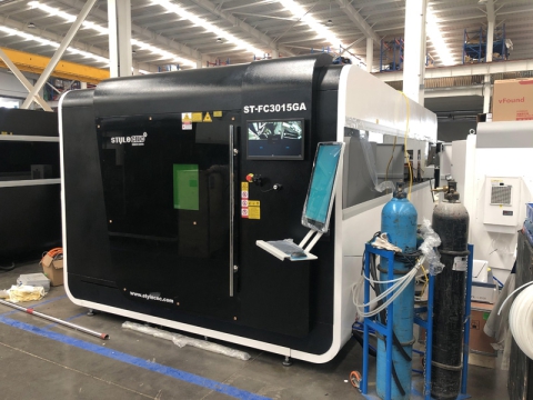 美國全自動精密數控光纖激光金屬切割機 美國全自動精密數控光纖激光金屬切割機