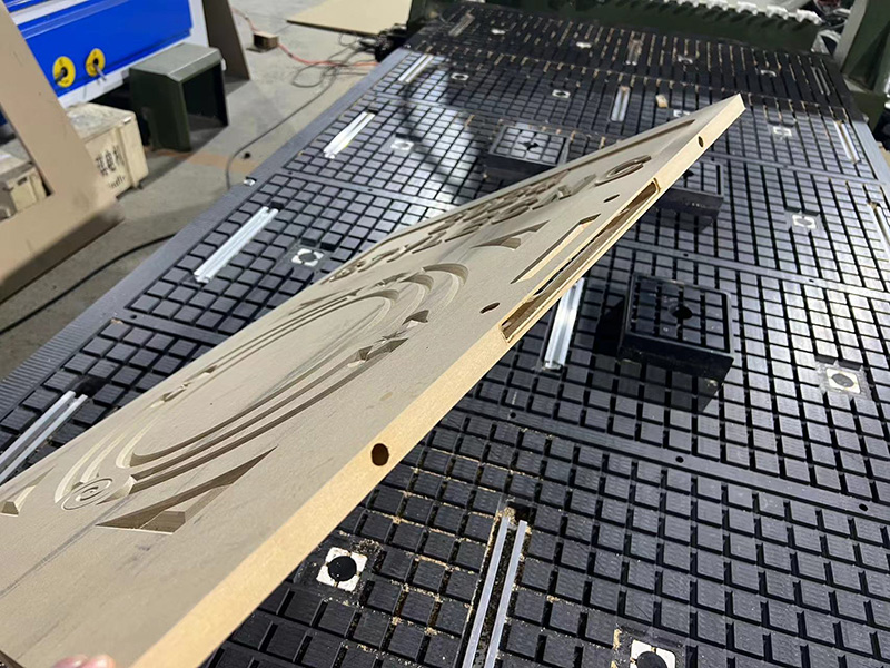 鉸鏈數控雕刻機 鉸鏈數控雕刻機