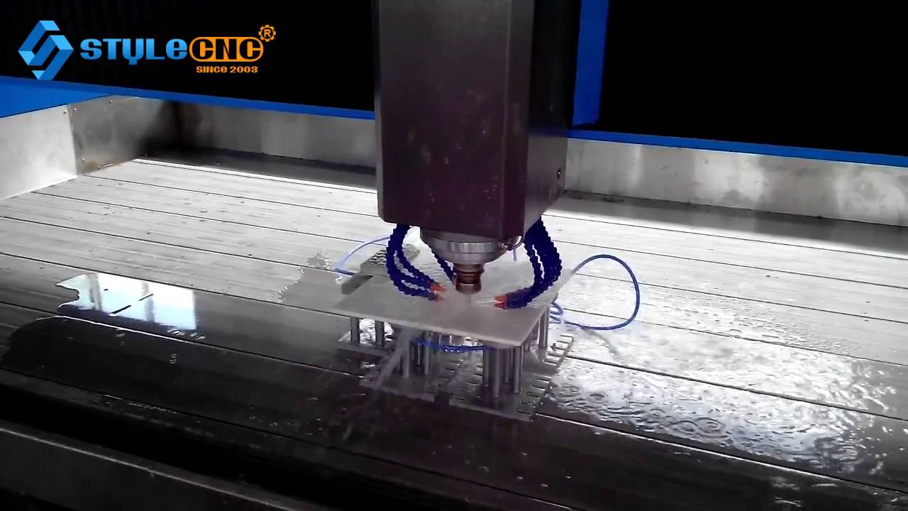 石材自動換刀數(shù)控雕刻機，用于臺面切割、邊緣拋光