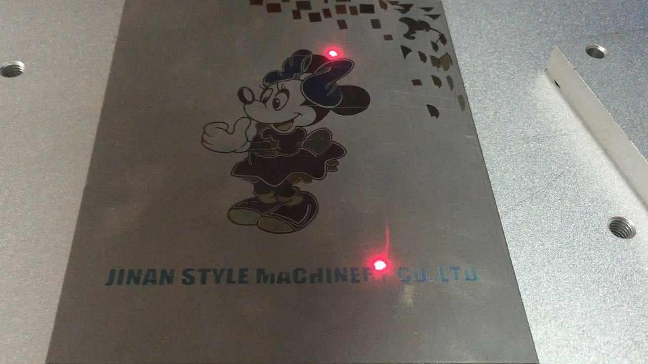 不銹鋼名片上的激光標(biāo)記顏色